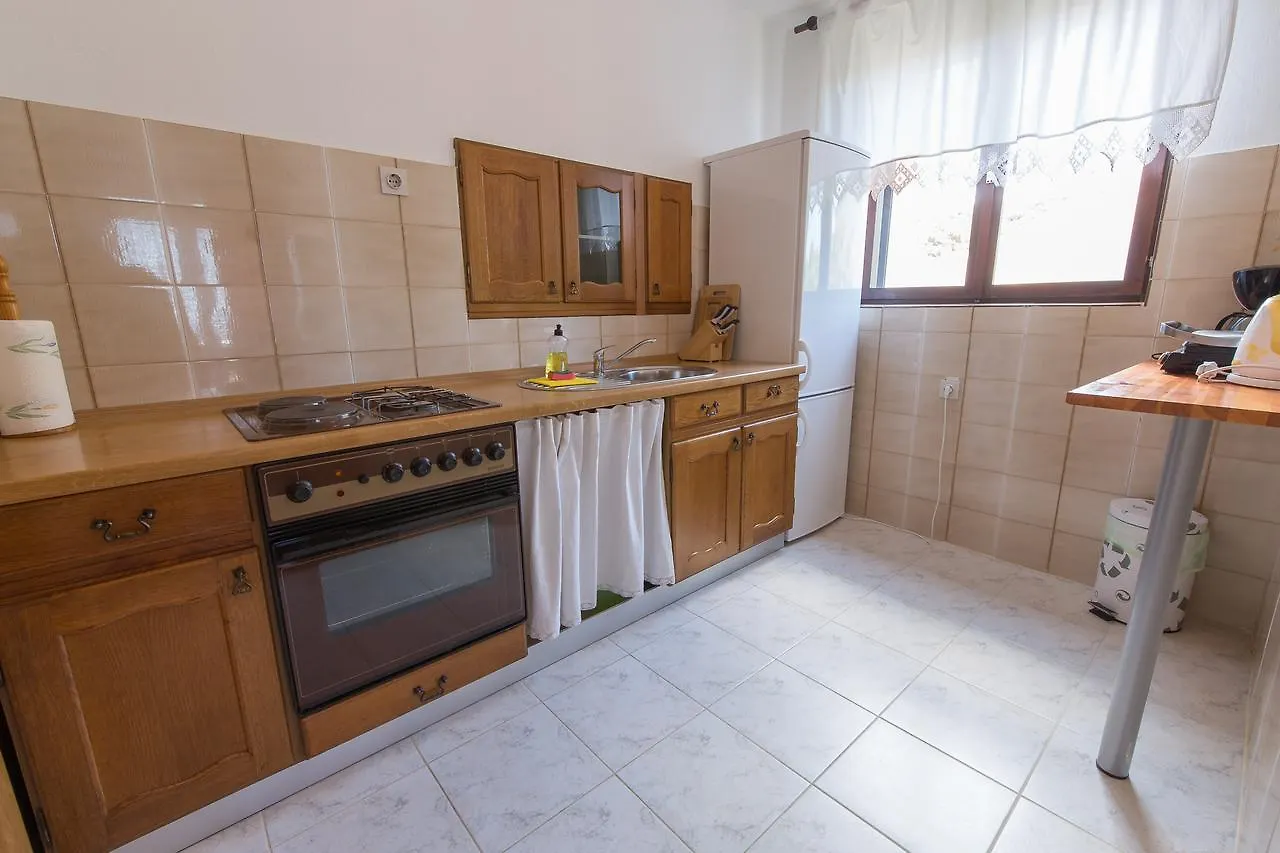 Stella Maris Accommodation Klenovica Croácia