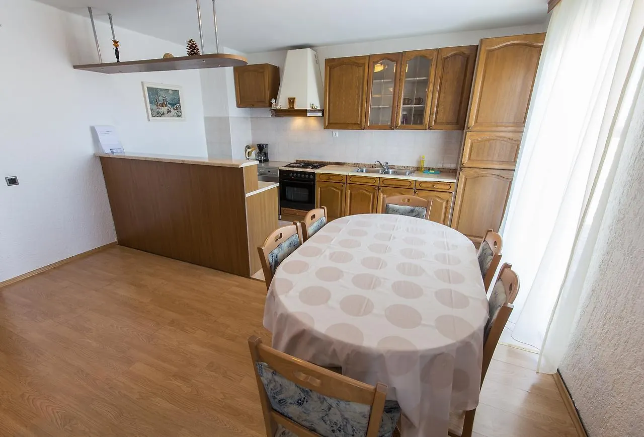 Stella Maris Accommodation Klenovica 3*,